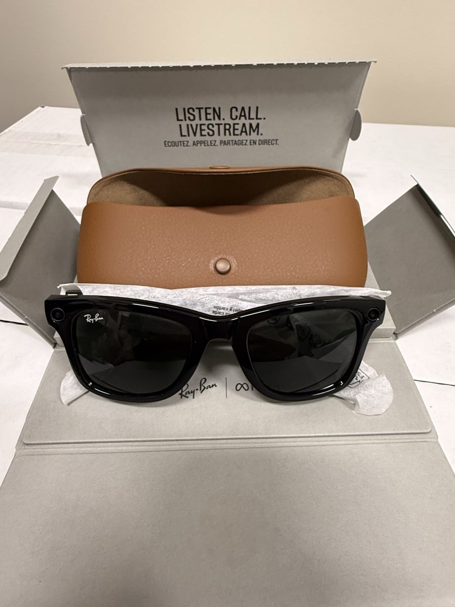 Meta Ray-Ban wayfarer glasses