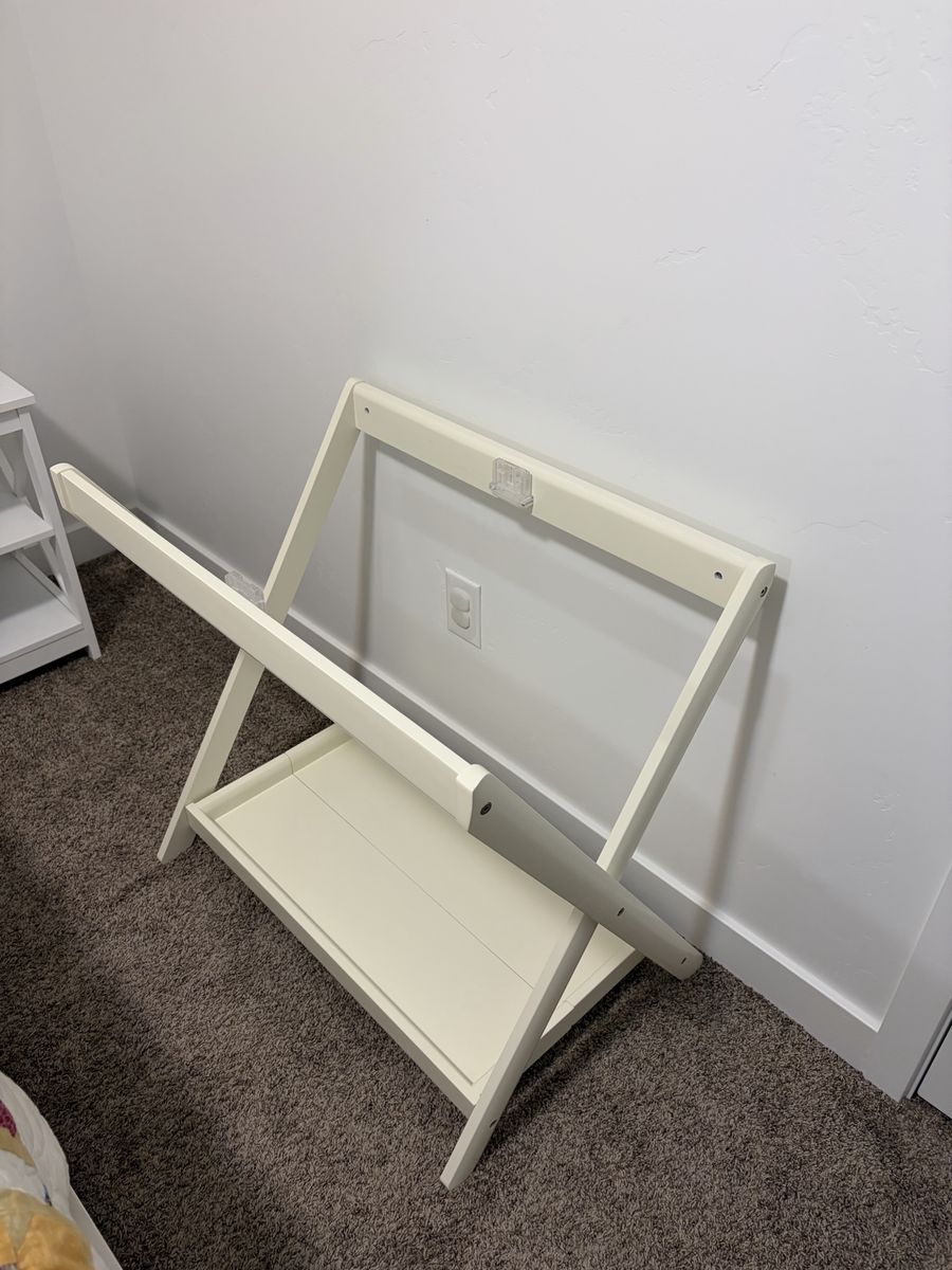 Uppababy bassinet stand