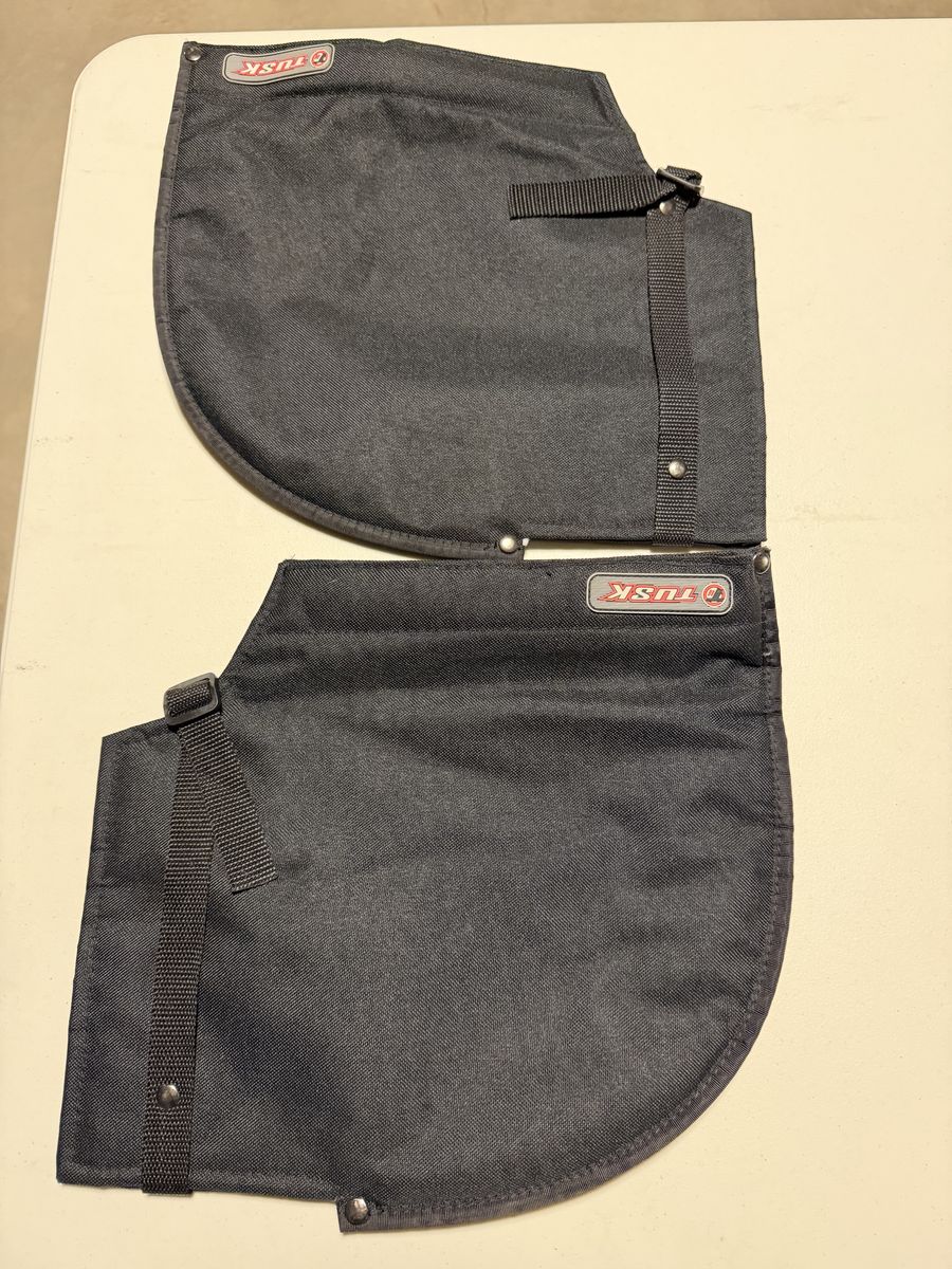 Tusk hand mits