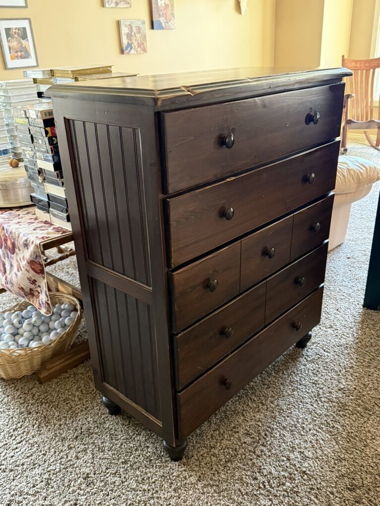 Nice Solid Wood Wwell Built Dresser.