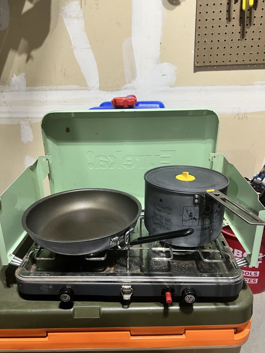 Eureka Camp Stove with 3 great pans and a Sea to Summit pot