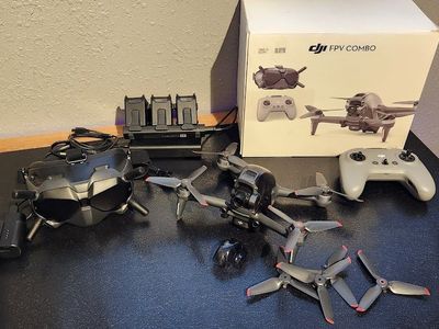 DJI FPV Drone Fly More Combo – 3 Batteries – Excellent Condition