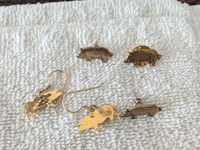 Vintage Wild Bryde Pig Earrings & Pin Set - Gold Tone and 3 pig pins gold tone