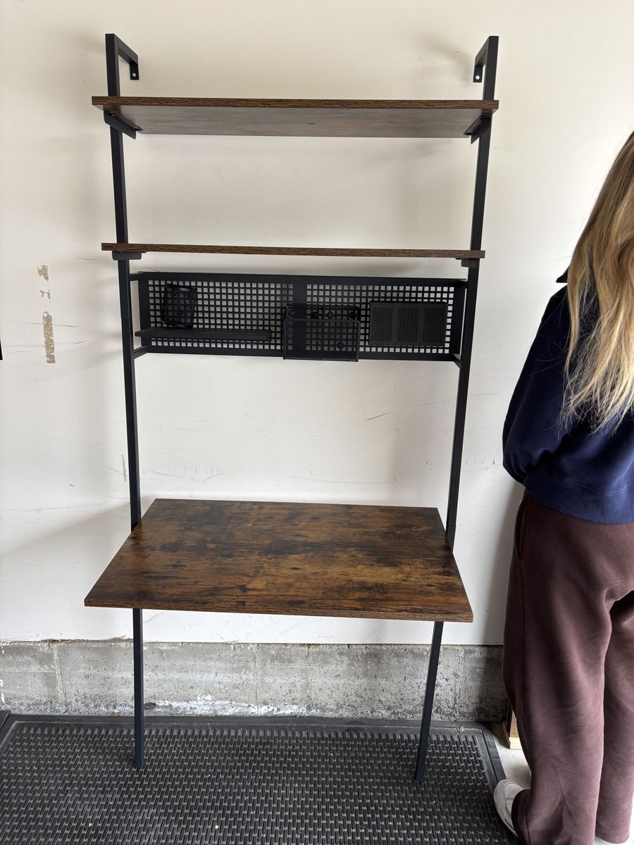 Wall desk