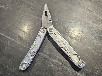 Leatherman Rev and holster.