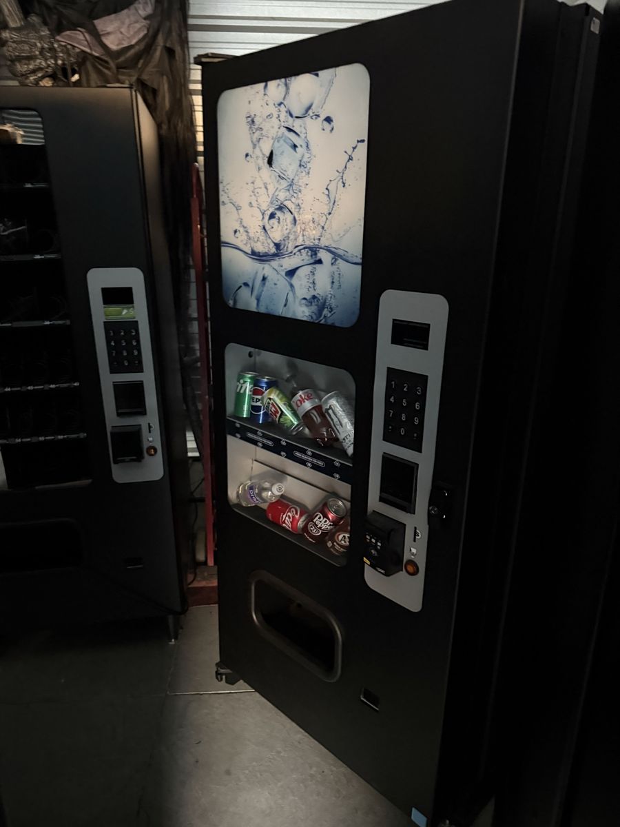 Main image 6