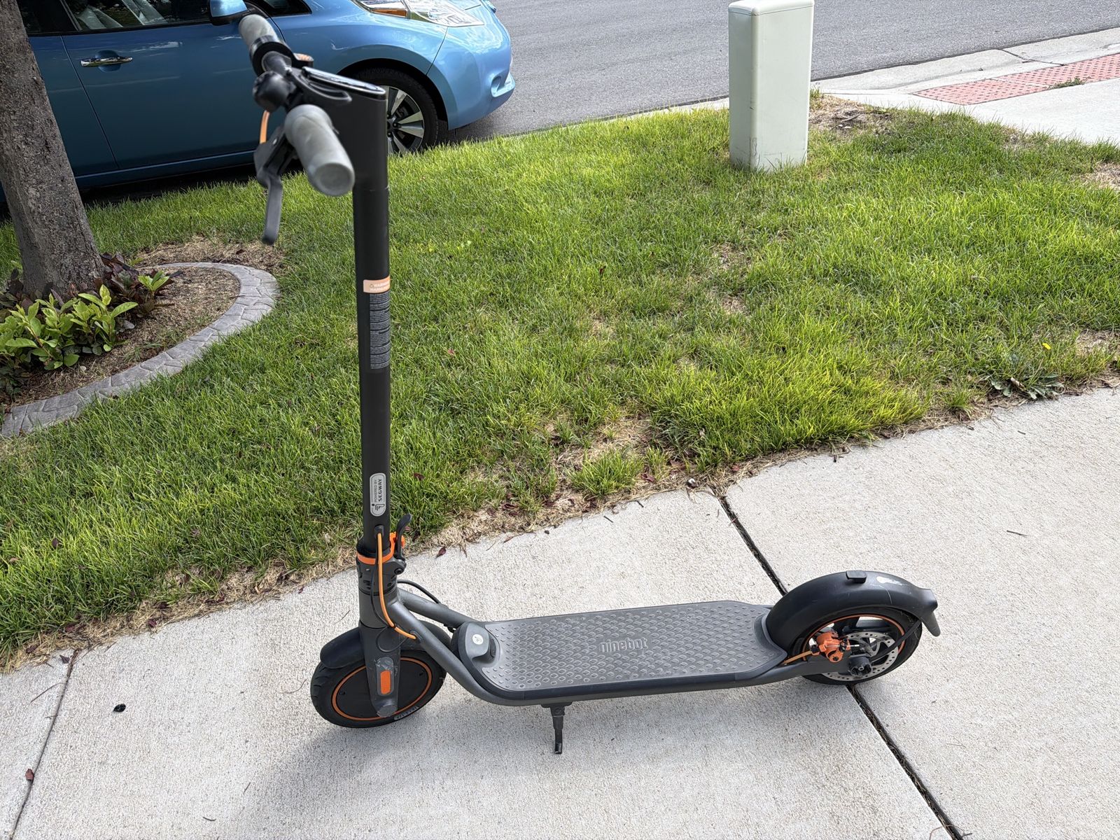 Segway Ninebot Electric Scooter - Parts / Repair Needed