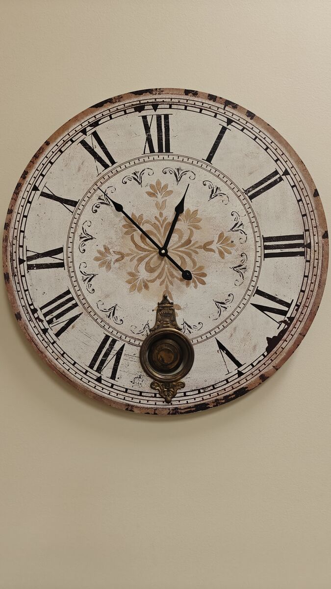 Large Vintage-Style Wall Clock with Pendulum – 22.5”