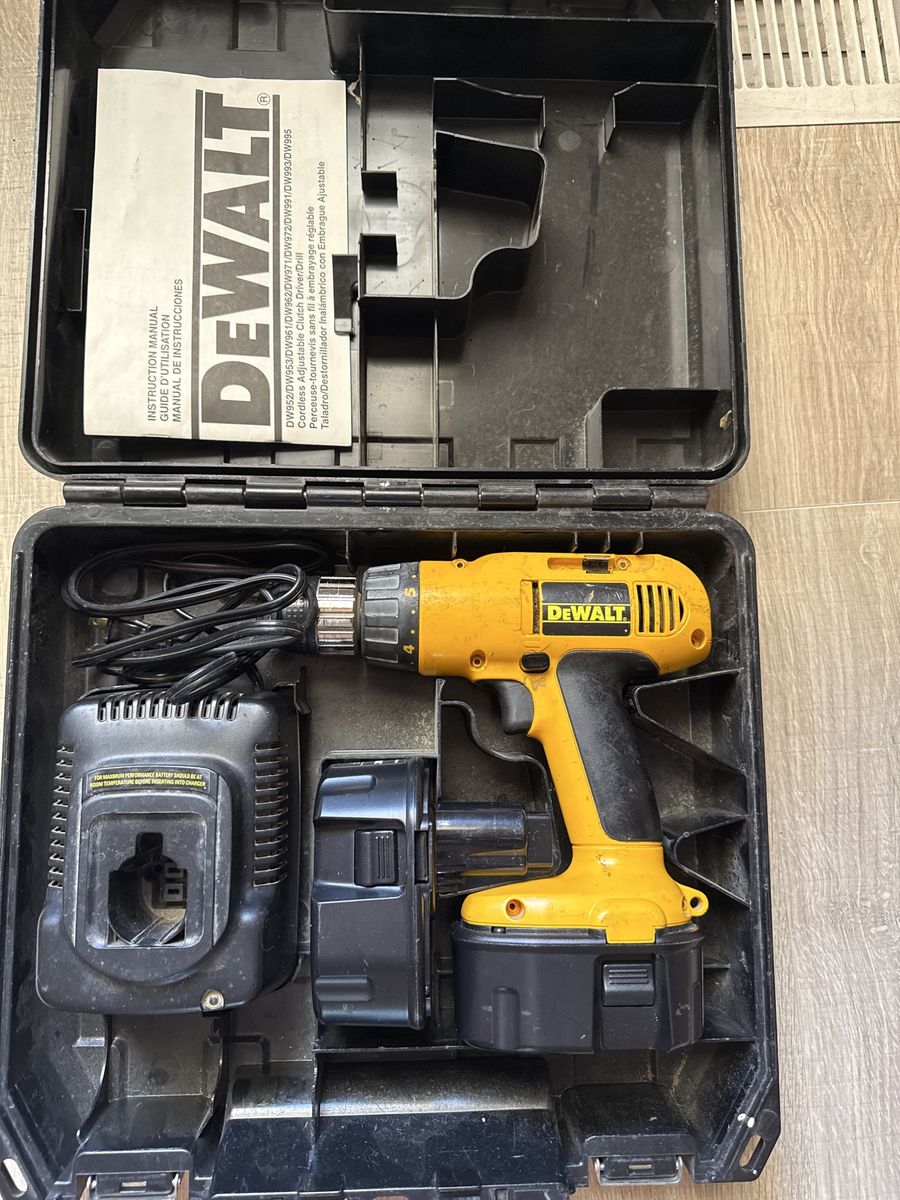 DeWalt DW991 14.4v Drill