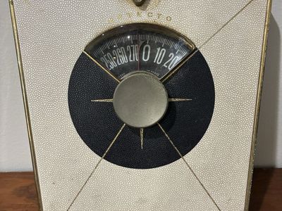 Vintage Detecto Bathroom Scale - Mid-Century Modern Design, White & Gold
