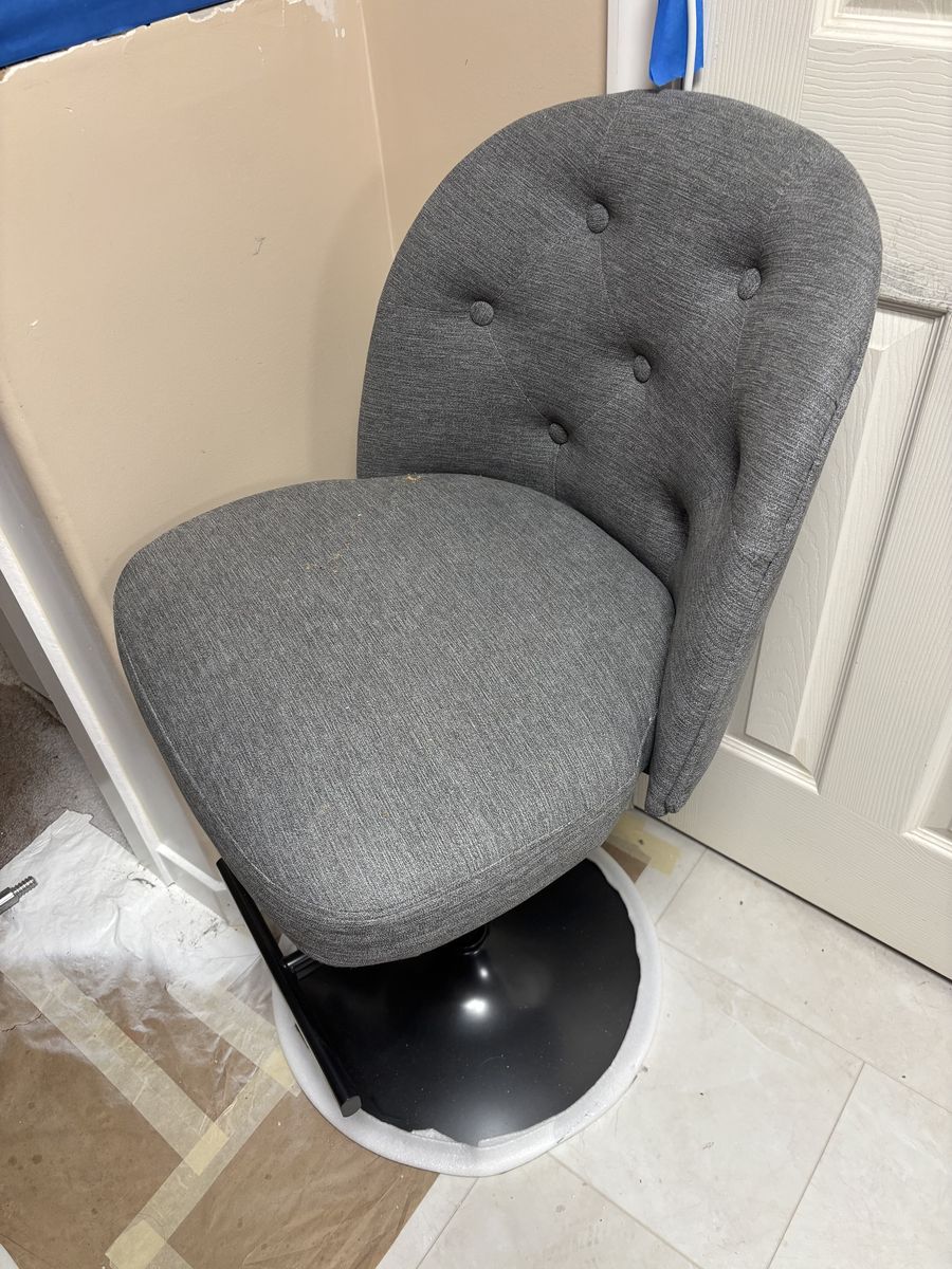 Adjustable Coushioned Bar Stool