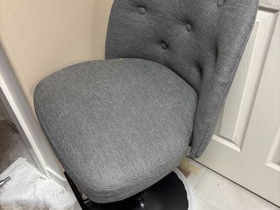 Adjustable Coushioned Bar Stool