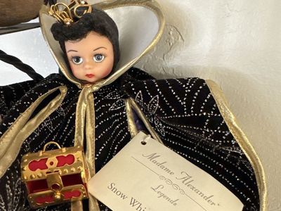 Madame Alexander Legends Snow White Collection Doll with Crown and Cape