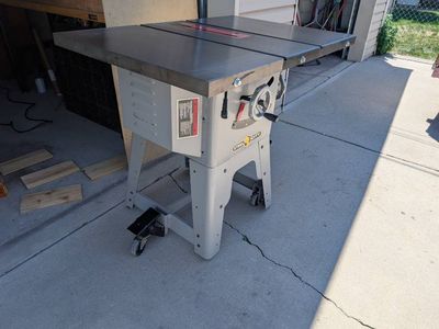 Steel City 10” Table Saw Hardly Used