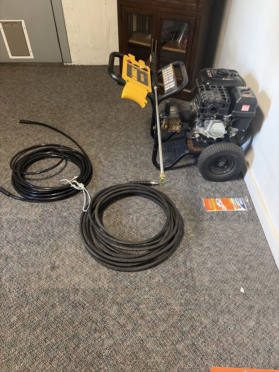 Dewalt 4400 PSI Gas Pressure Washer with Hoses - Powerful Cleaning for Business brand new with only ten hrs use. Carb needs  fix