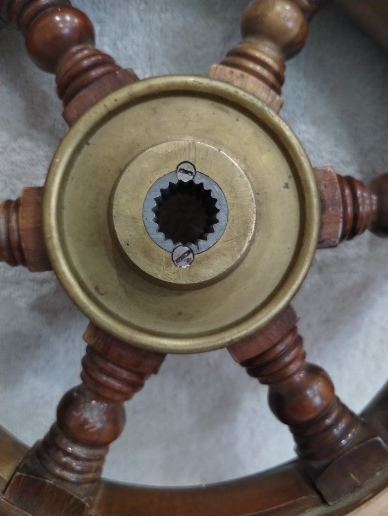 Main image 4