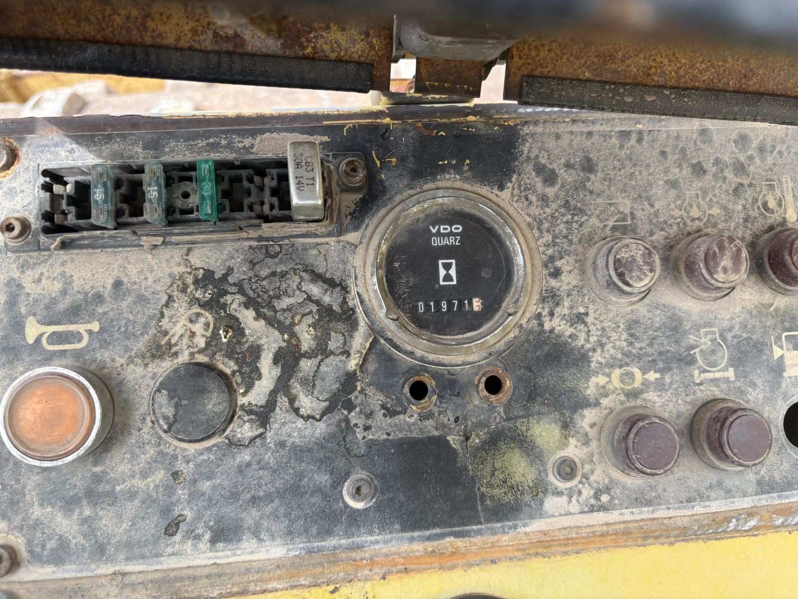 Main image 10