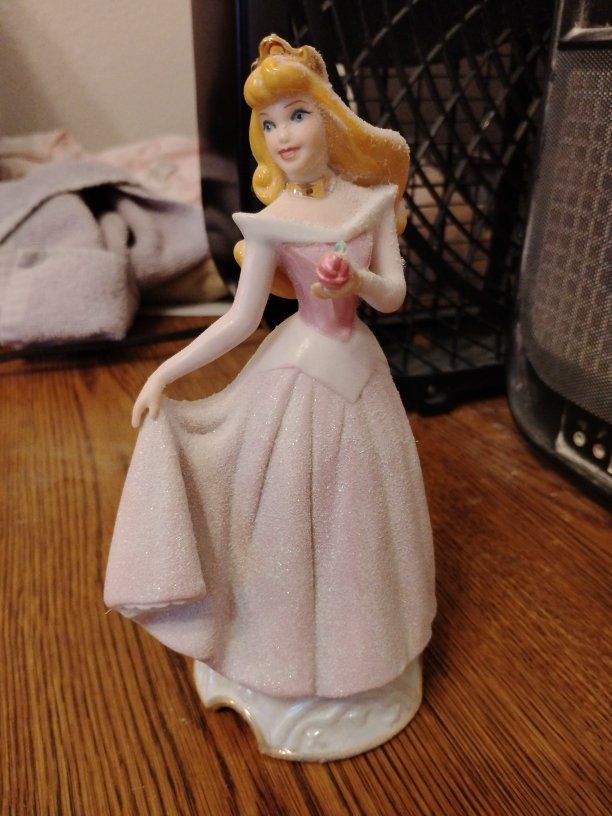 Disney sleeping Beauty Aurora
