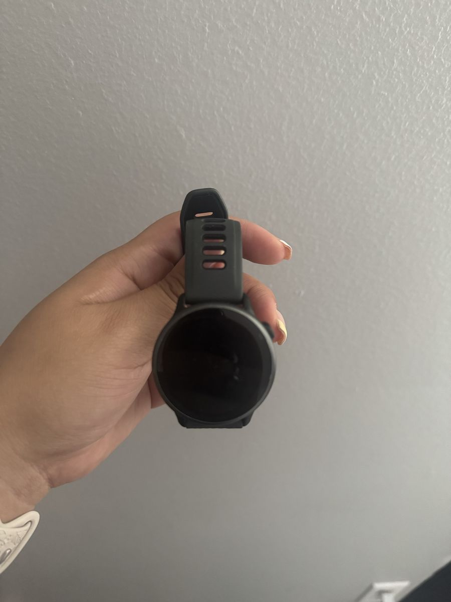 Garmin Vivoactive 6 Smartwatch - Black - Excellent Condition with Charger & Original Band
