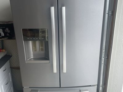 26cf Whirlpool Refridgerator