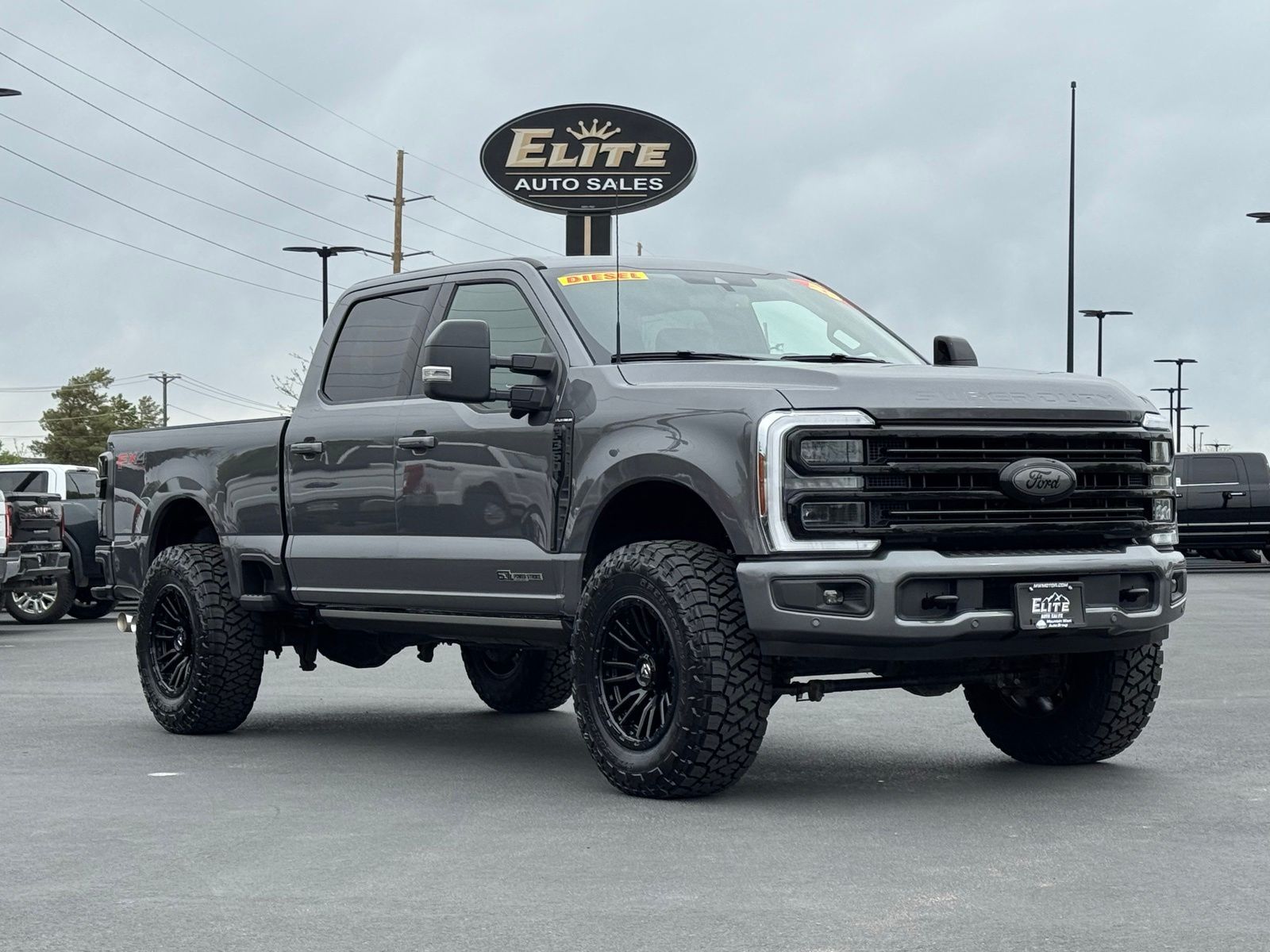 2025 Ford F-350 Super Duty Platinum