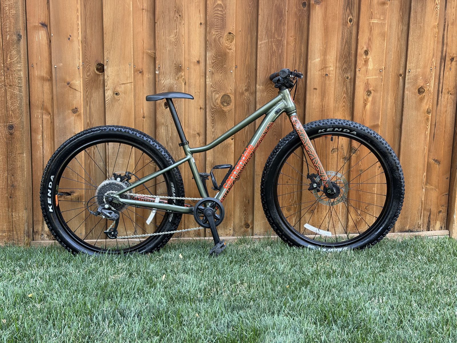 Cannondale Trail Mountain Bike - Green, 24 Inch Wheels
