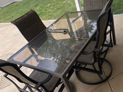 Table and 4 chairs