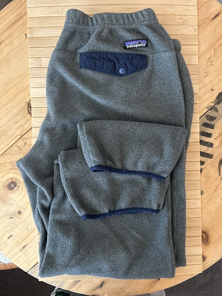 Large Patigonia Fleece Sweatpants