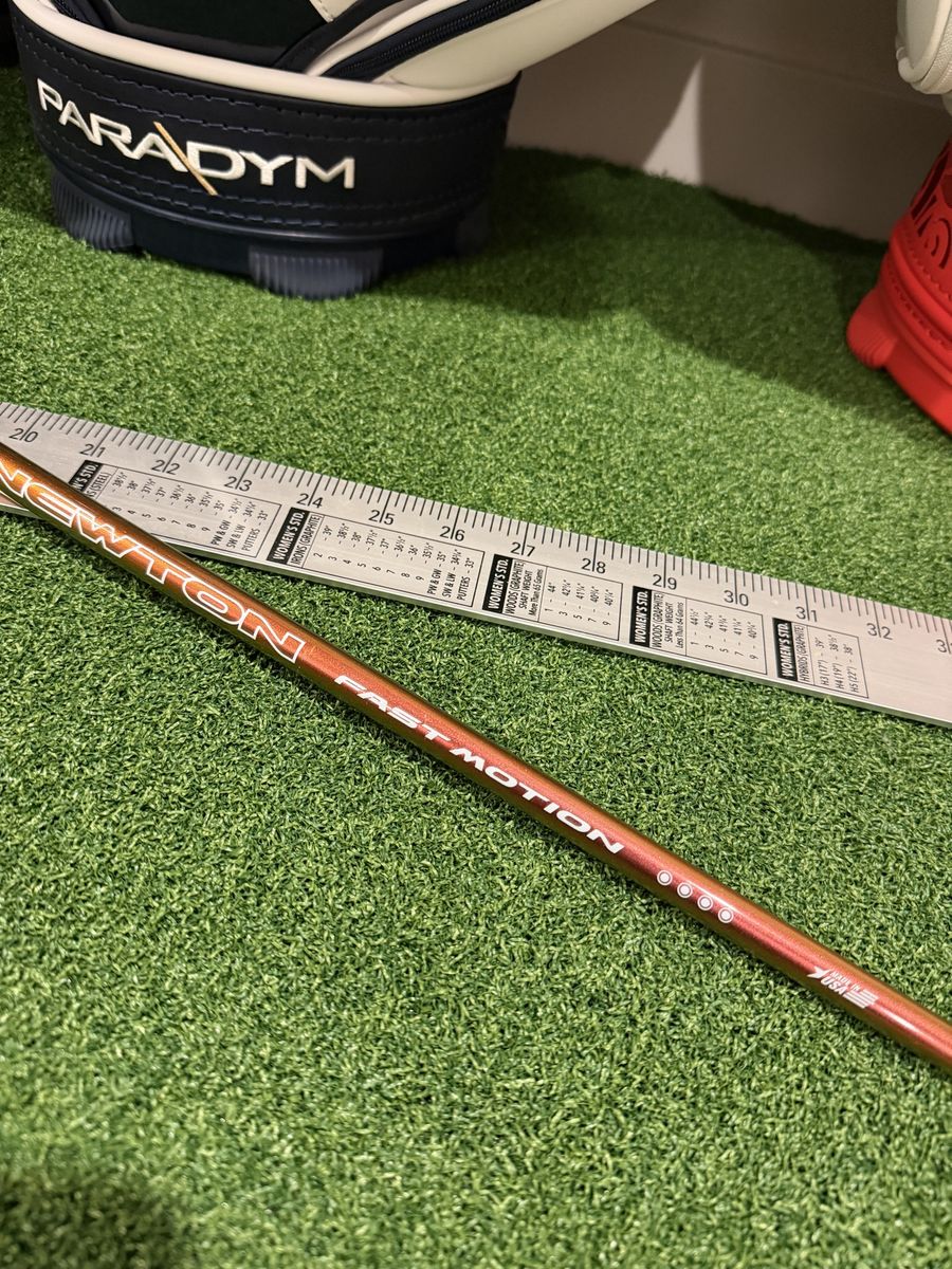 Newton FastMotion 4 Dot (Stiff) Taylormade Driver Shaft - 44.5” End to End
