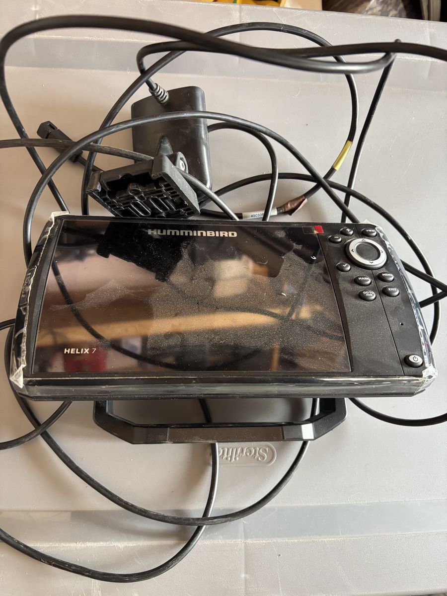 Humminbird Helix 7 Msi fish finder