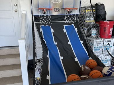 Basketball shootout game
