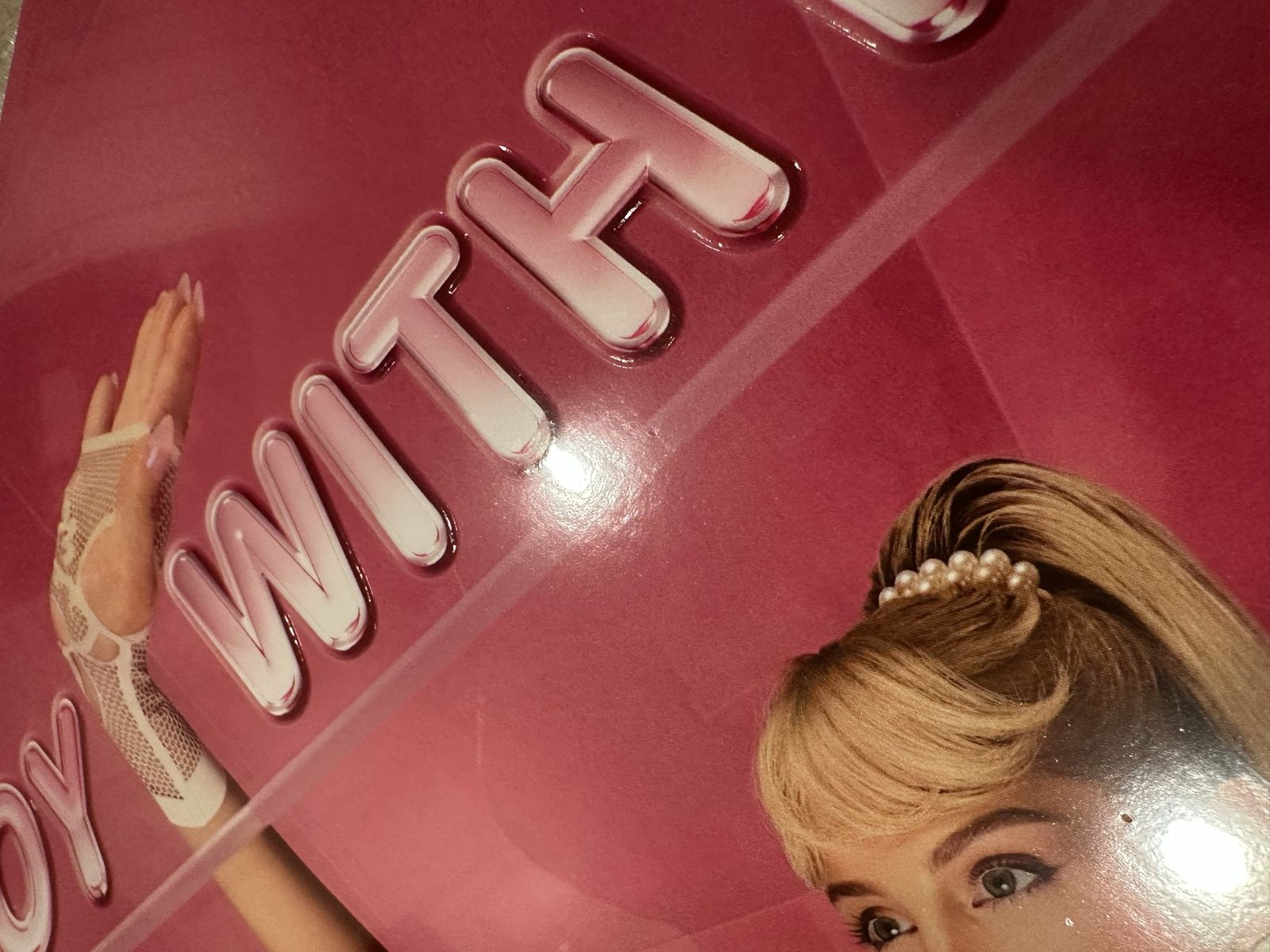 Main image 5