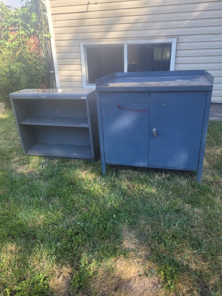 tool cabinet