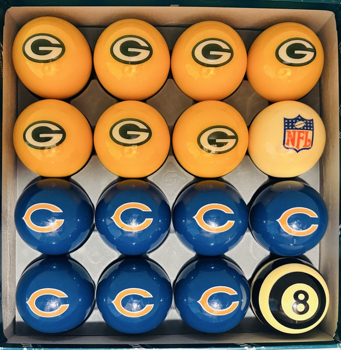 Packers vs. Bears Billiard Pool Ball Set
