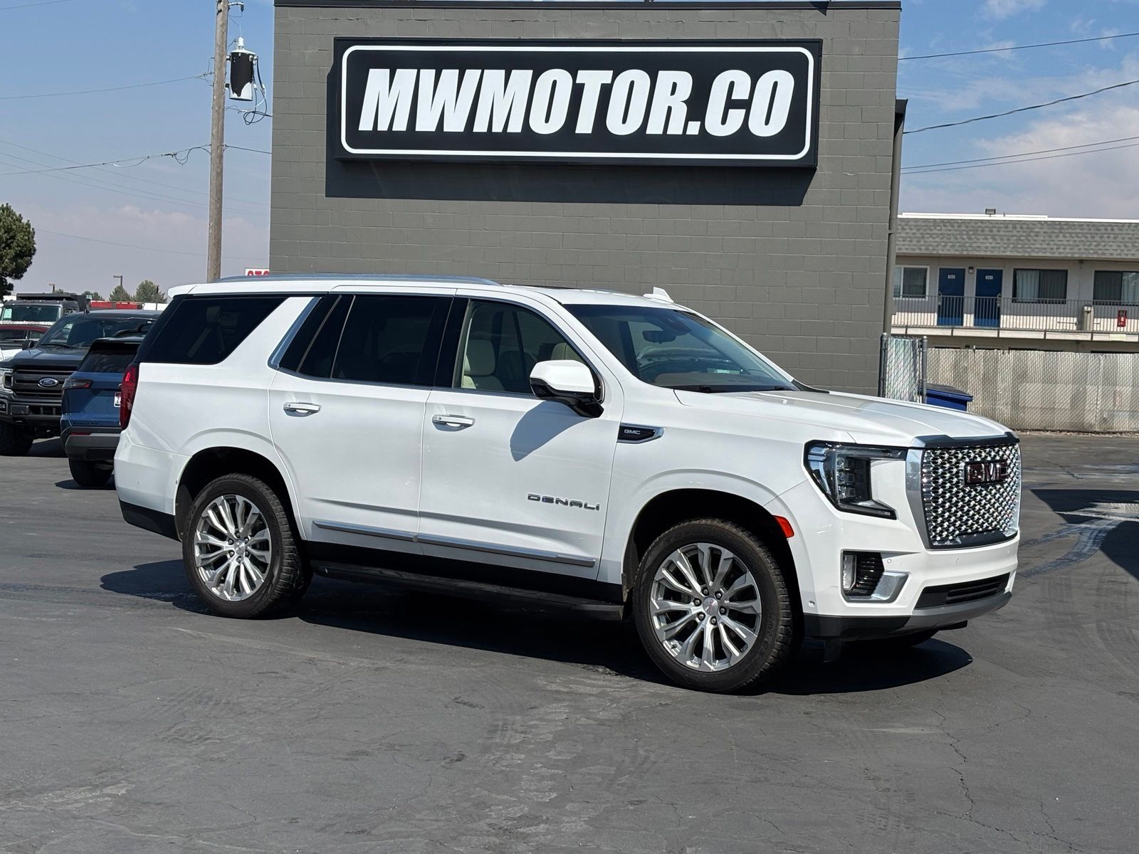 2023 GMC Yukon Denali