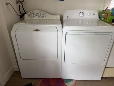 Moving sale