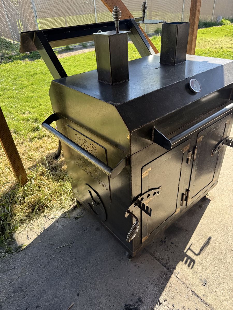 Direct heat smoker (Backyard Beast) 