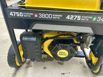 Champion Dual Fuel 4750 Watt Generator