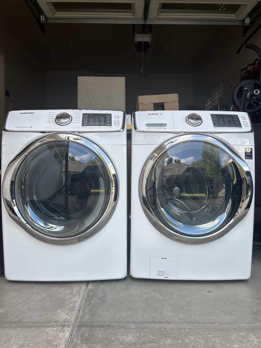 Samsung White Front-Load Washer & Dryer Set with Steam Functionality - Used