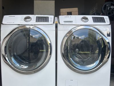 Samsung White Front-Load Washer & Dryer Set with Steam Functionality - Used