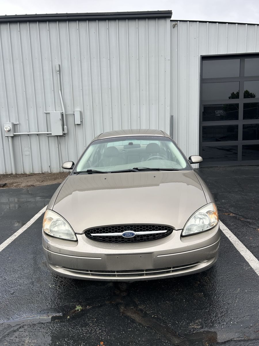 2003 FORD TAURUS