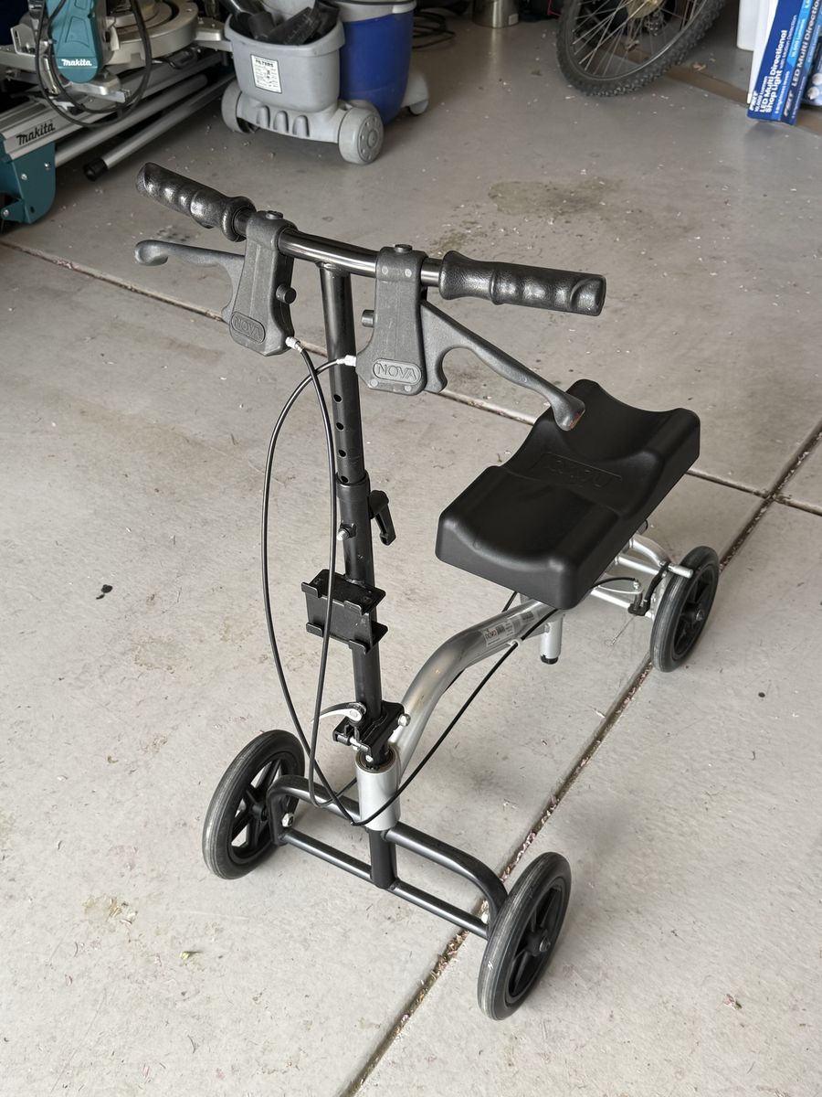Nova Knee Scooter
