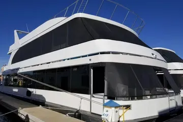 Antelope Point Marina Houseboat *Epic Journey Trip #9*