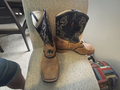 Men’s size 16 cowboy boots