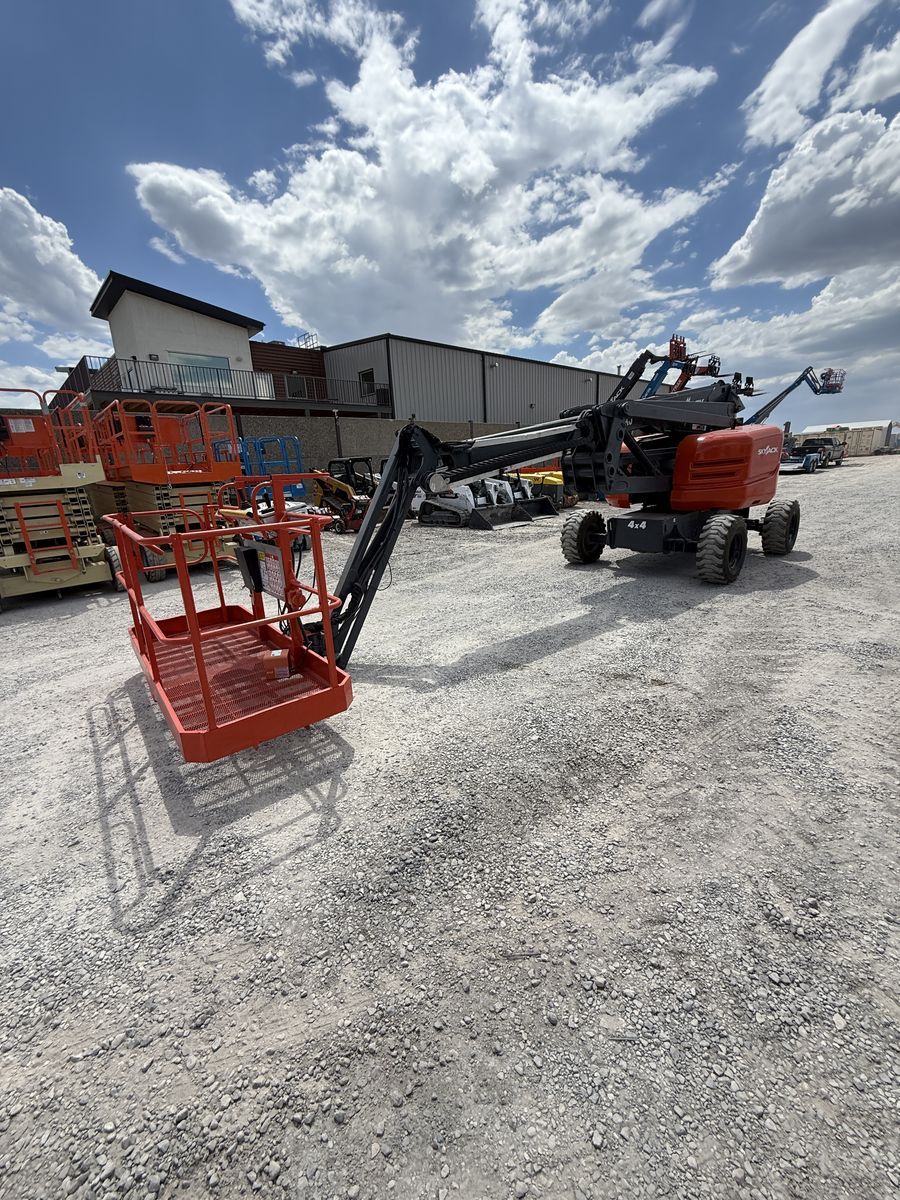 2016 Skyjack SJ 63AJ Boom Lift | 2,246 Hrs | 1- Yr Warranty