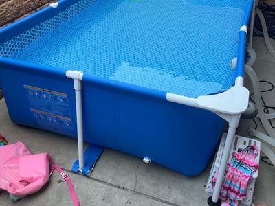 Used Above Ground Rectangular Swimming Pool with Pump & Cleaning Accessories