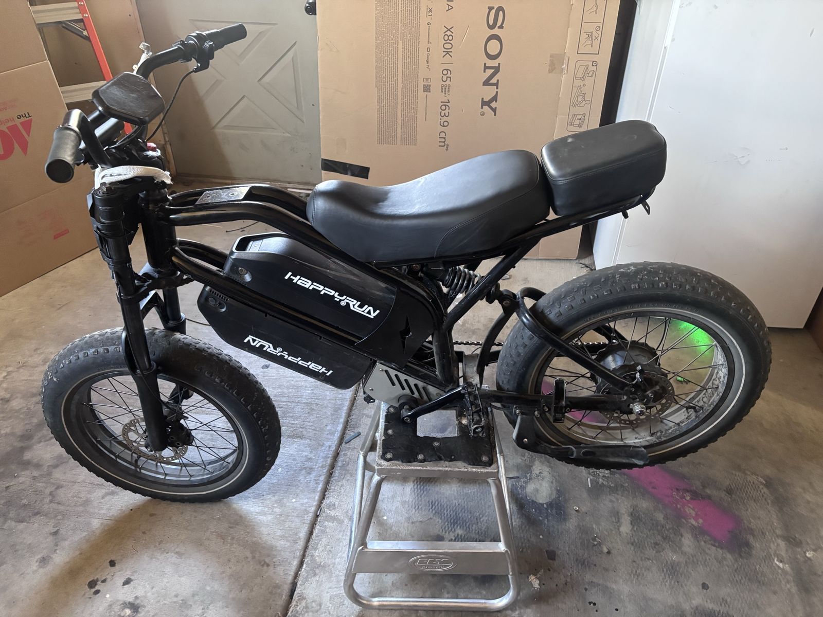 HAPPYRUN Electric Fat Tire Bike with Dual Battery Setup - Black