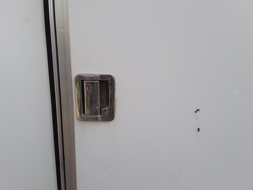 Main image 6