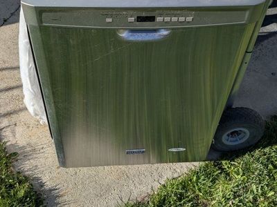 Maytag dish washer, stainless steel tub