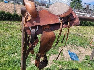 Saddle